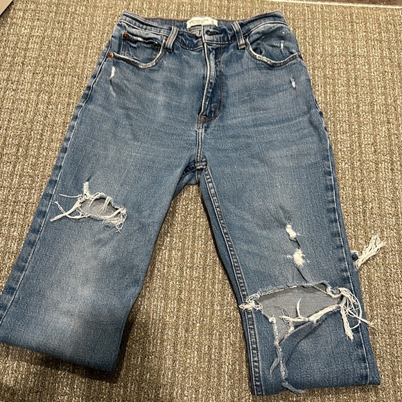 Abercrombie Ankle Straight Ultra High Rise - Picture 2 of 2